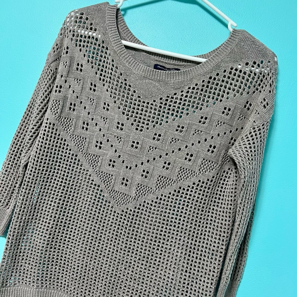 Like New AEO open knit sweater